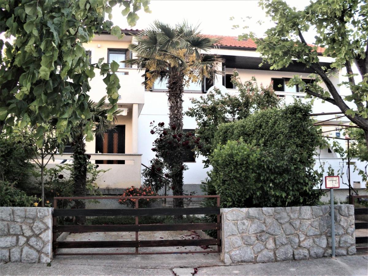 Apartments Nevenka Krk Town Kültér fotó